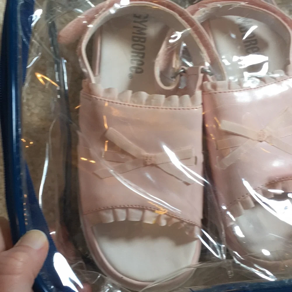 NIB pretty Gymboree sandals